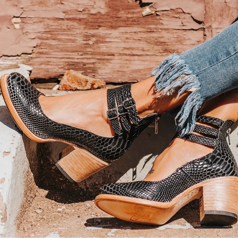 Freebird Randi Black Snakeskin Shoes
